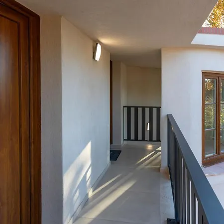 4 Proche Appartement *