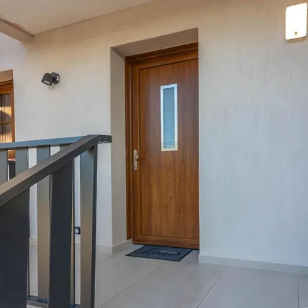 Moderne 4 - * Frejus